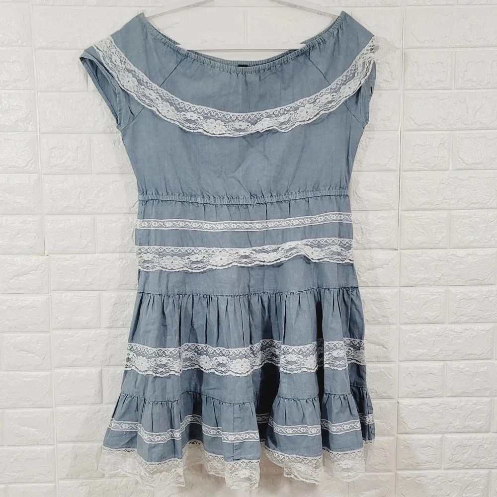 Kazo embroidered lace dress. Size XS